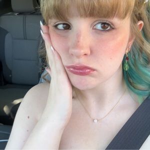 Meet your Posher, Savannah